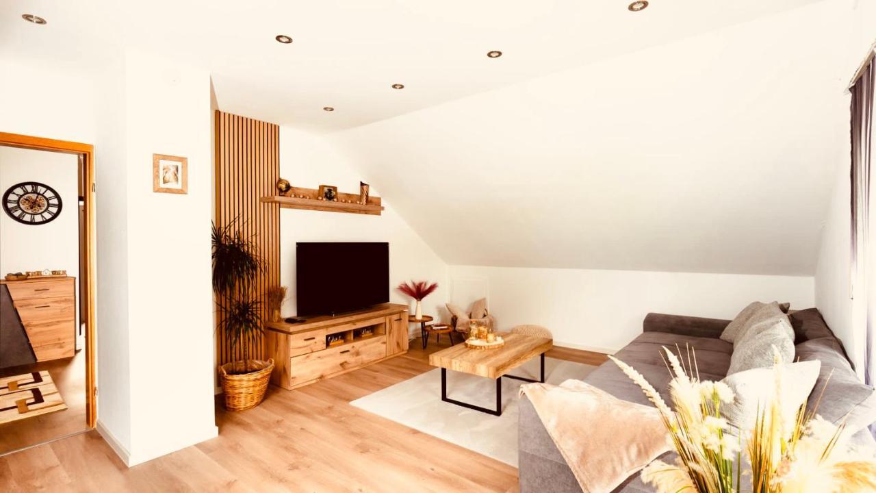 3,5-Zimmer Inkl Arbeitsplatz, Wlan & Free Netflix, Amazon-Free Parken Vollausgestattete Wohnung, 24H Check In هام المظهر الخارجي الصورة
